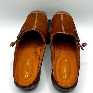 Naturalizer slip on brown suede leather.Size7.5M